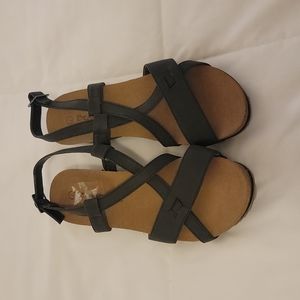 Women's BearPaw black strappy sandals
